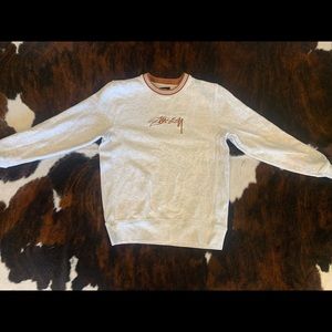 Crew neck stussy sweatshirt